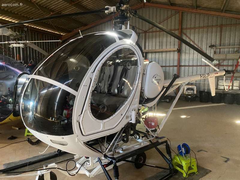 Schweizer Hughes 300c, photo 1