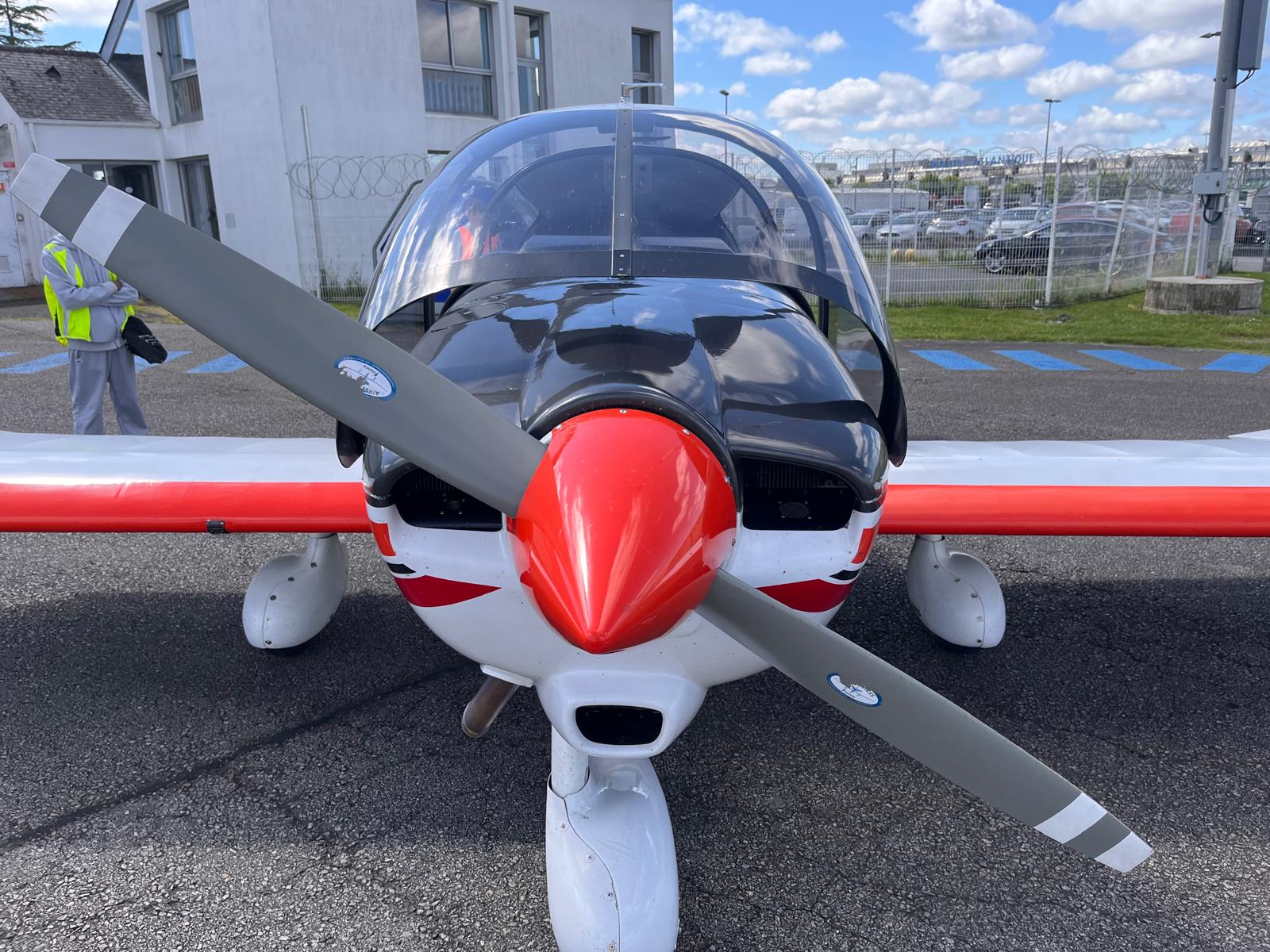 2001 Robin DR400-120, photo 2