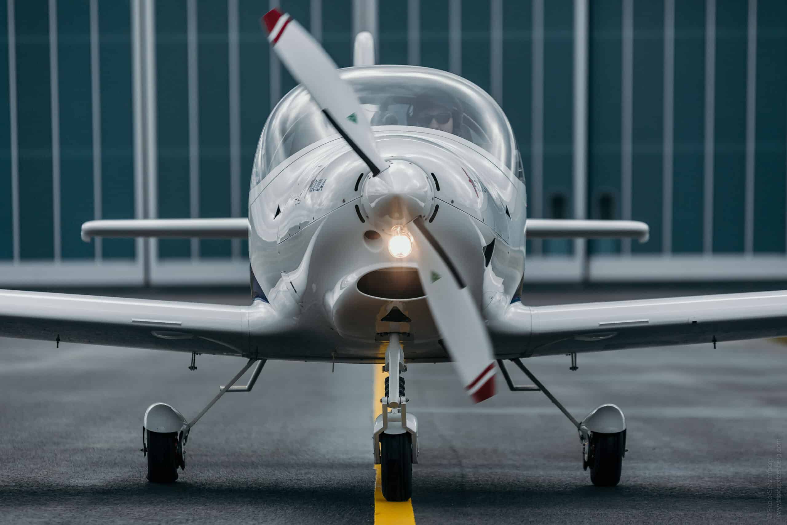 2017 Aquila A211 G, photo 1