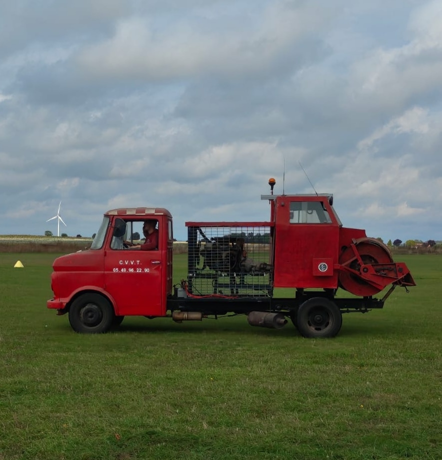 Treuil V8 sur camion Opel Blitz, photo 1