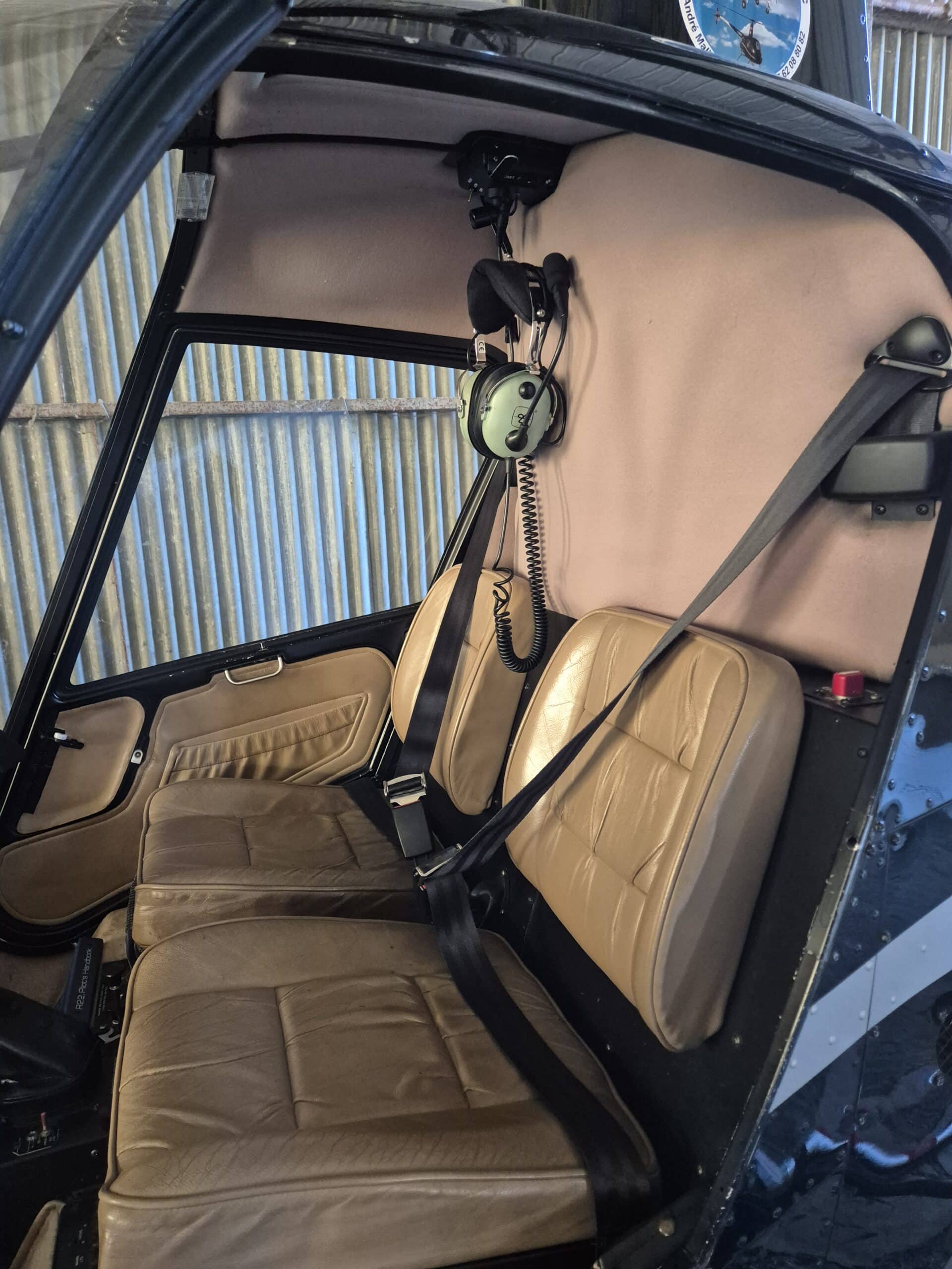2007 Robinson R22, photo 2