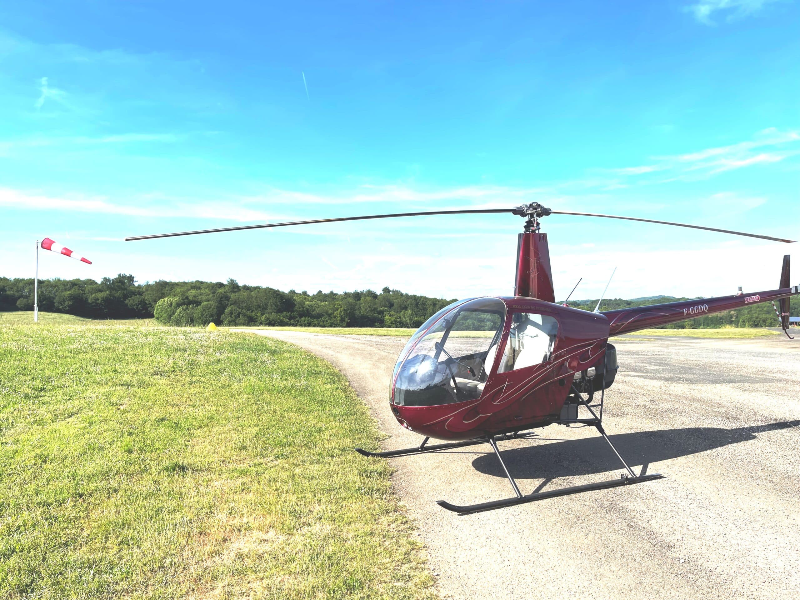 2000 Hélicoptère Robinson R22, photo 1